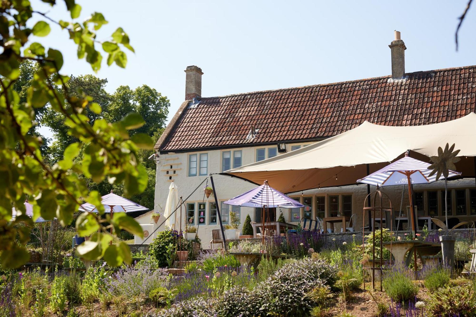 Hotel The Wheatsheaf Combe Hay Wellow  Exterior foto